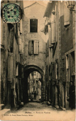 Millau - Porte du Voultre à Millau