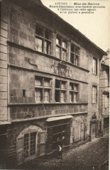 Mur-de-Barez - Maison Renassence avee fenétres géminées -
													12 Aveyron
												