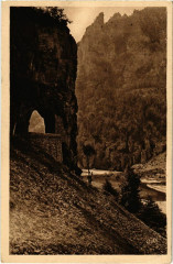 Gorges du Tarn La Route a la Sortie des Detroits France