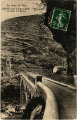 Saint-Chely du Tarn Le Pont et l'Eglise France