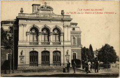 Albi - Le Theatre et l'Avenue Villeneuve à Albi