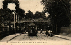 Toulouse - Le Jardin des Plantes - La Passerelle à Toulouse
