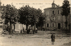 Belesta Place de la Mairie à Bélesta