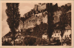 Entree du Village de Beynac - En Sarladais