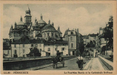 Perigueux- Le Pont des Barris et la Cathedrale France à Périgueux