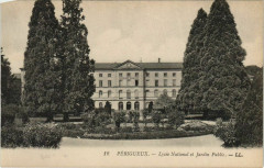 Perigueux- Lycee National et Jardin Public France à Périgueux