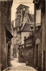Sarlat-Rue de l'Ancien Hopital et Clocher de l'Ancienne Eglise -
													24 Dordogne
												