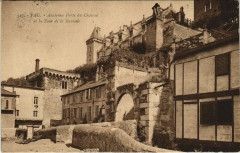 Pau - Ancienne Porte du Chateau et la Tour de la MONNAIe à Pau