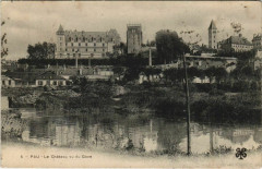 Pau - Le Chateau vu du Gave à Pau