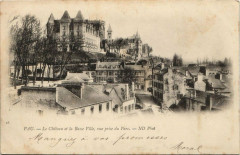 Pau - Le Chateau et la Basse Ville vue prise du Parc à Pau