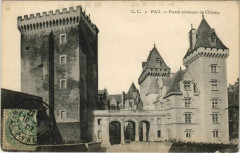 Pau Facade principale du Chateau à Pau