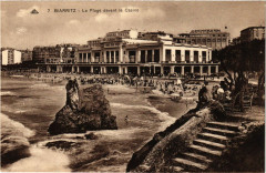 Biarritz - Le Plage devant la Casino à Biarritz