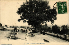 Pau Le Boulevard des Pyrenées à Pau
