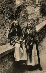 Les PYRENéeS Costumes Ossalois