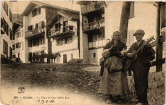 Cambo La Place et une vieille Rue -
													64 Pyrénées Atlantiques
												