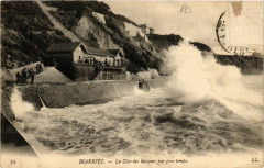 Biarritz La Cote des Basques par gros temps à Biarritz