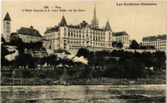 Pau - L'Hotel Gassion et le vieux Palais à Pau