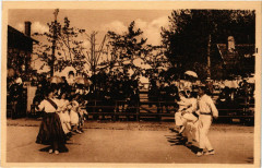 Types Basques - Danses du Labourd LUZiens et LUZiennes