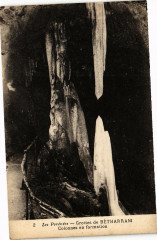Les Pyrenées - Grottes de Betharram - Colonnes en formation