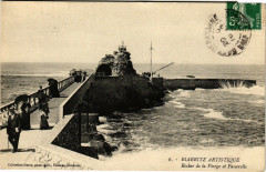 Biarritz - Rocher de la Vierge et Passerelle à Biarritz