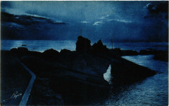 Biarritz - Etude au clair de lune au Rocher de la Vierge à Biarritz