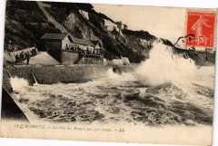 Biarritz - La Cote des Basques par gros temps à Biarritz