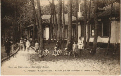 Fondation Wallerstein - Aérium d'Ares - Devant la maison -
													33 Gironde
												