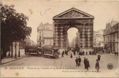 Bordeaux-Place de la Victoire et la Porte d'Aquitaine -
																					33200 Bordeaux
																			