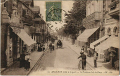 Arcachon-Le Boulevard de la Plage à Arcachon