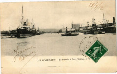 Bordeaux-Le Bassin a flot l'Entrée à Bordeaux
