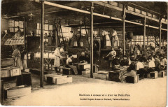 Machines a scosser et a trier les petits pois