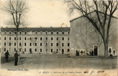 Agen - Intérieur de la Caserne Lacuée à Agen