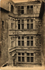 Agen - Le Musée (cour interieure) -
																					47000 Agen
																			