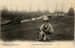 Berger Landais Filant á l'Aide du Rouet - Folklore
