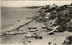 Tharon Barques sur la Plage -
													44 Loire Atlantique
												
