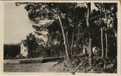 Tharon Plage Dans-les-Pins -
													44 Loire Atlantique
												