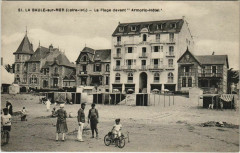 La Baule-sur-Mer La Plage devant Armoric Hotel -
													44 Loire Atlantique
												