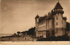 Saint-Brevin-l'Ocean Le Boulevard de la Mer devant le Casino