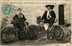 Bourg-de-Batz Paludier et Paludiere bicyclettes fleuris -
													44 Loire Atlantique
												