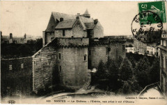 Nantes - Le Chateau - l'Entree, vue prise a vol d'Oiseau à Nantes
