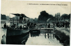 Suce -Le Debarcadée a l'arrivée du Bateau de Nentes