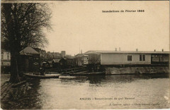 Angers - Bateaux-lavoirs du quai National à Angers