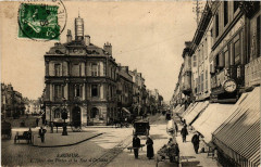 Saumur - L'Hotel des Postes et la Rue d'Orleans à Saumur