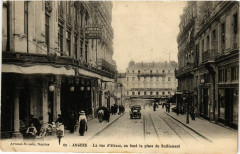 Angers - La rue d'Alsace au fond la place du Ralliement à Angers