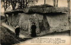 Bagneux - Le Dolmen - Le pus grand monument et le plus -
													49 Maine et Loire
												
