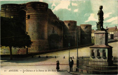Angers - Le Chateau et le Statue du Roi René à Angers