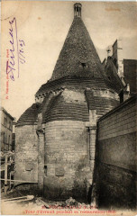 Fontevrault Tour d'Evrault pendant sa restauration
