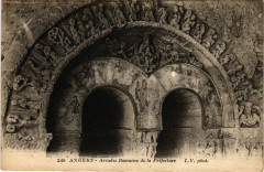 Angers - Arcades Romanes de la Prefecture à Angers