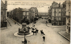 Angers - Panorama de la Place de la Visitation à Angers