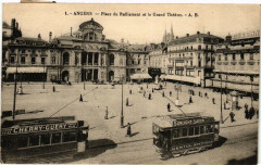 Angers-Place du Ralliement et le Grand Théatre à Angers